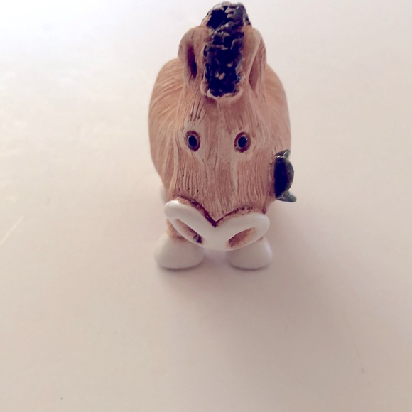 Unique Artesania Rinconada  Miniature Horse with Green Flower #03 Figurine - Picture 4 of 7